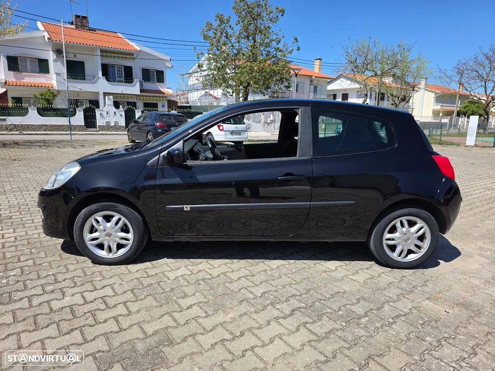 Renault Clio 1.2 16V Confort Dynamique - 27