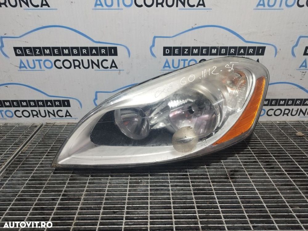 Far Stanga Volvo XC60 2008 - 2013 SUV 4 Usi (1112) Fara xenon Fara xenon - 1