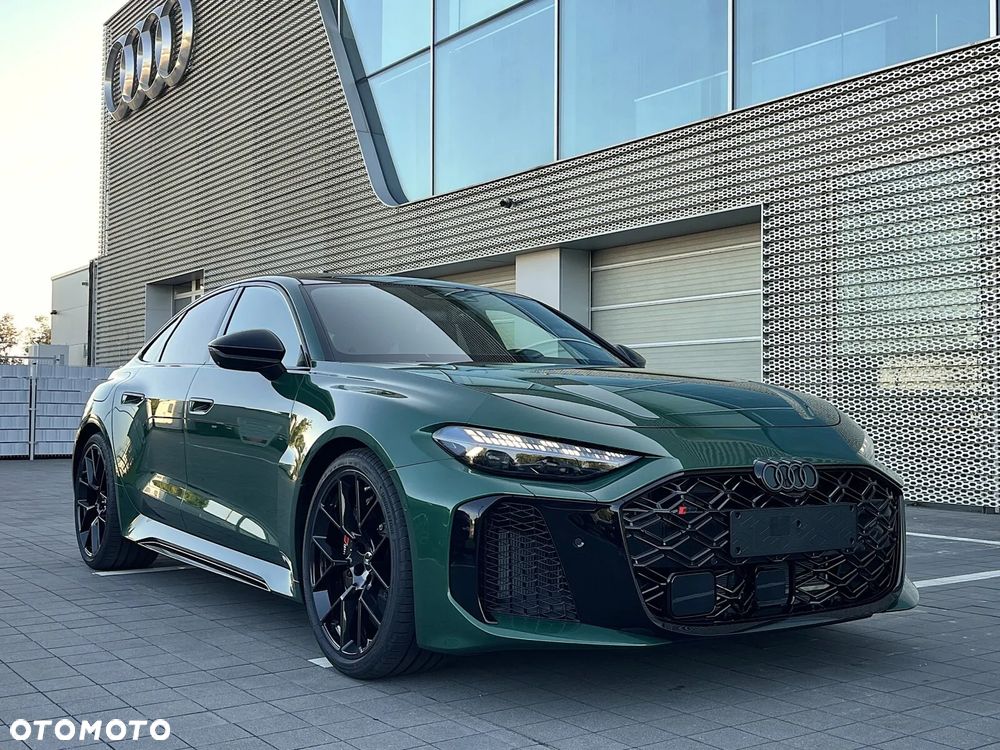 Audi RS5 Limousine - 1