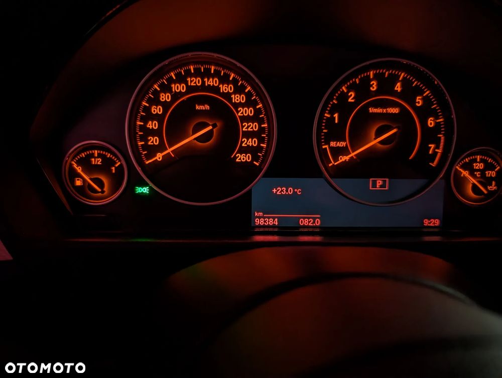 BMW Seria 3 320i xDrive M Sport Shadow sport - 22