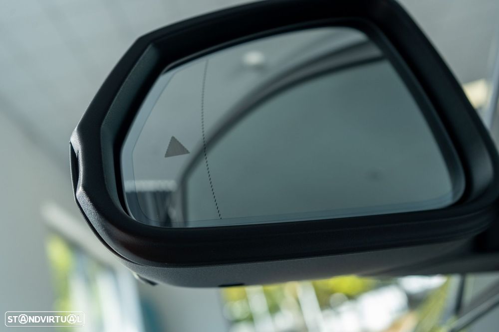 BMW iX2 eDrive20 Pack Desportivo M - 41