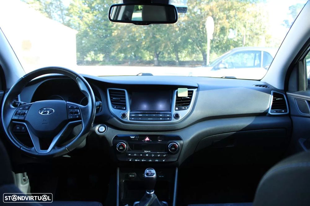 Hyundai Tucson 1.7 CRDi Creative Plus - 26
