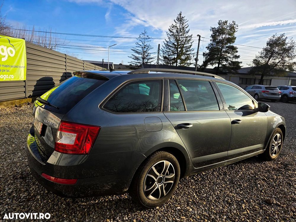 Skoda Octavia 1.6 TDI (Green tec) DSG Style - 2