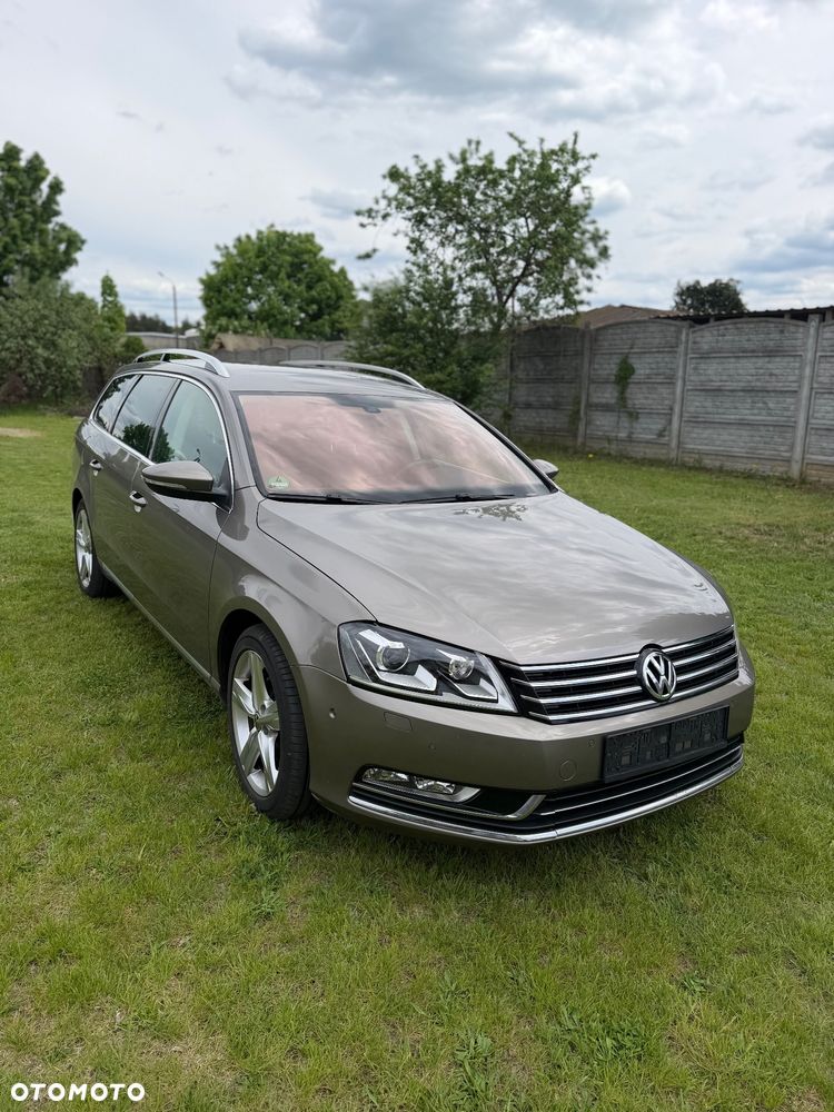 Volkswagen Passat - 4