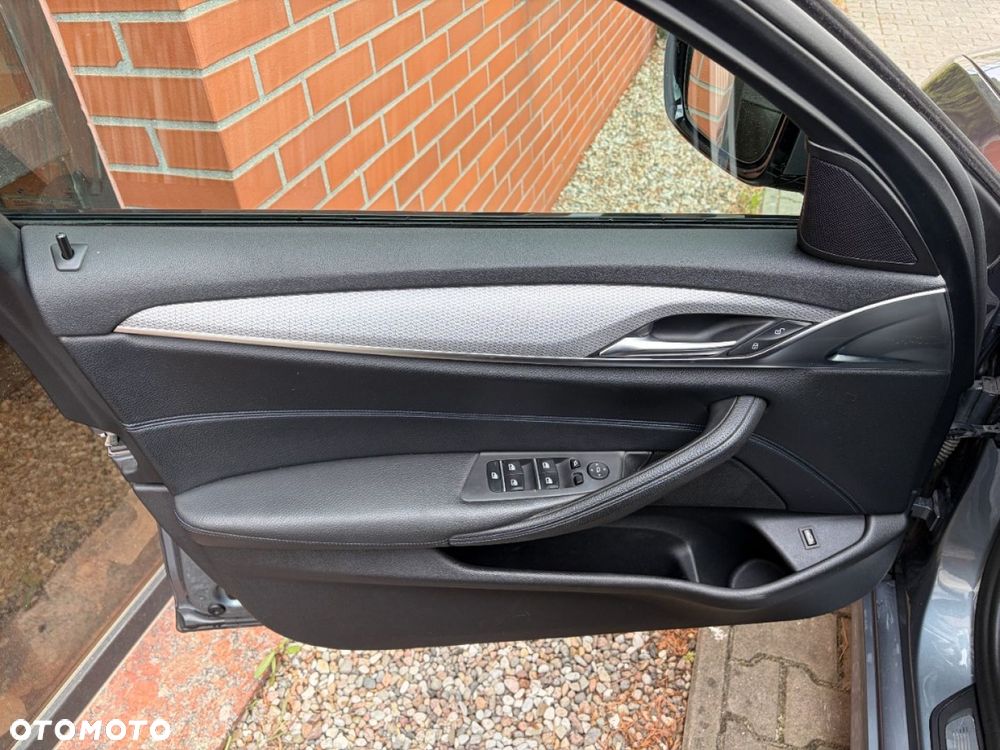 BMW Seria 5 - 28