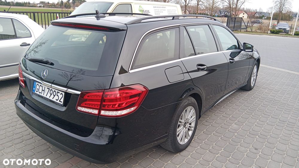 Mercedes-Benz Klasa E 200 BlueTEC 7G-TRONIC Classic - 4