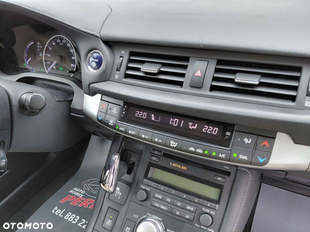 Lexus CT - 15