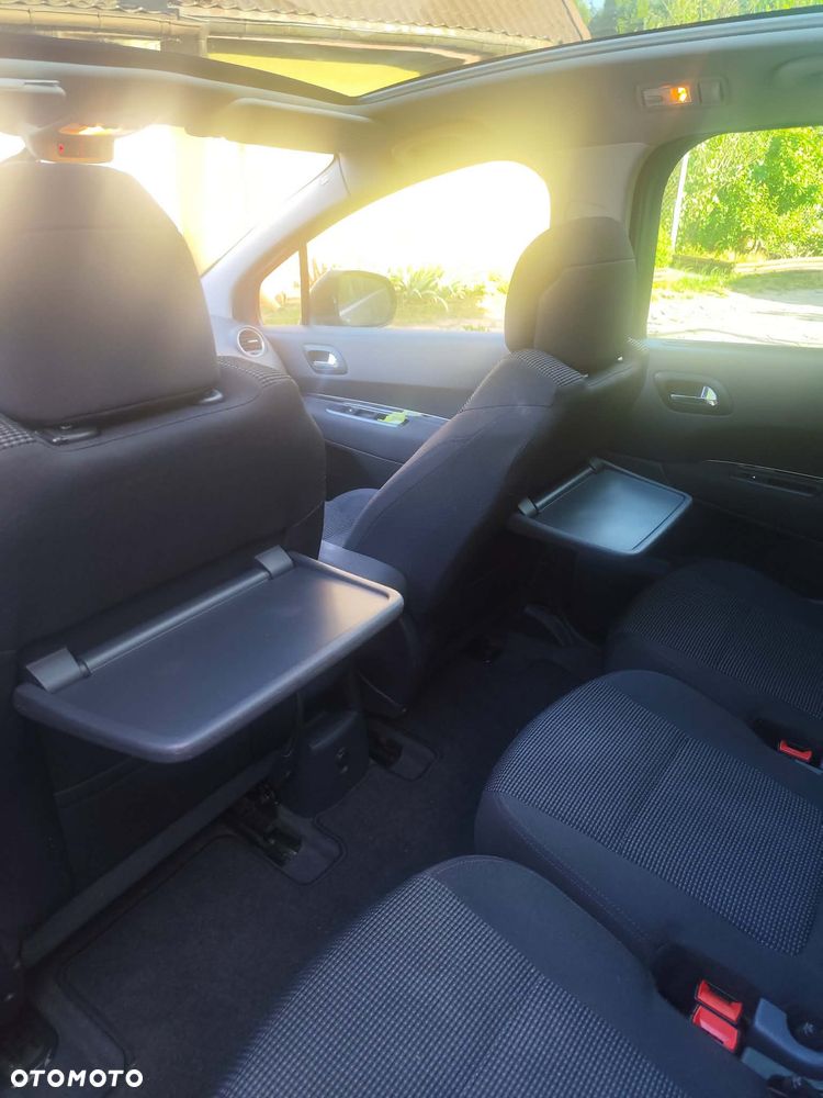 Peugeot 5008 2.0 HDi Premium - 12