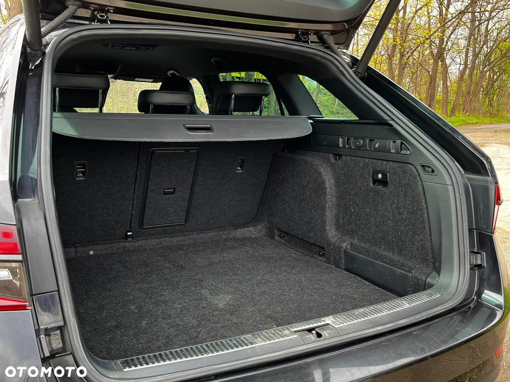 Skoda Superb 2.0 TDI SCR 4x4 Sportline DSG - 26