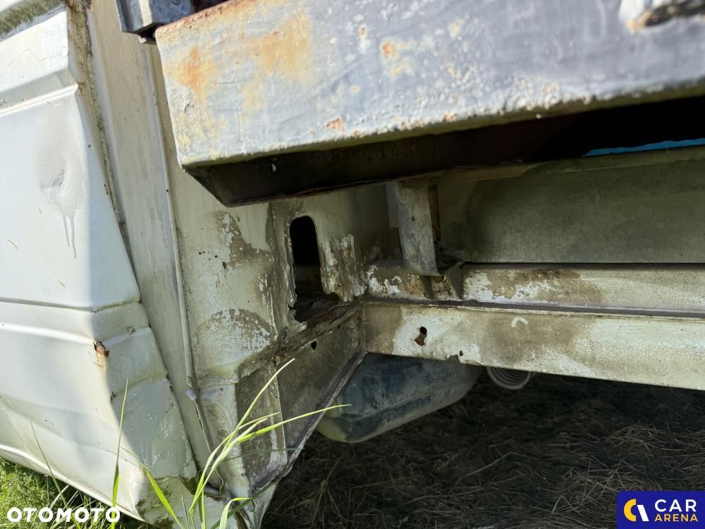 Mercedes-Benz 311 - 10