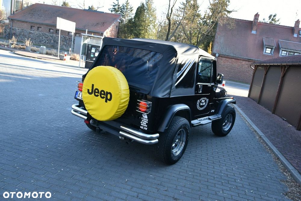 Jeep Wrangler - 19