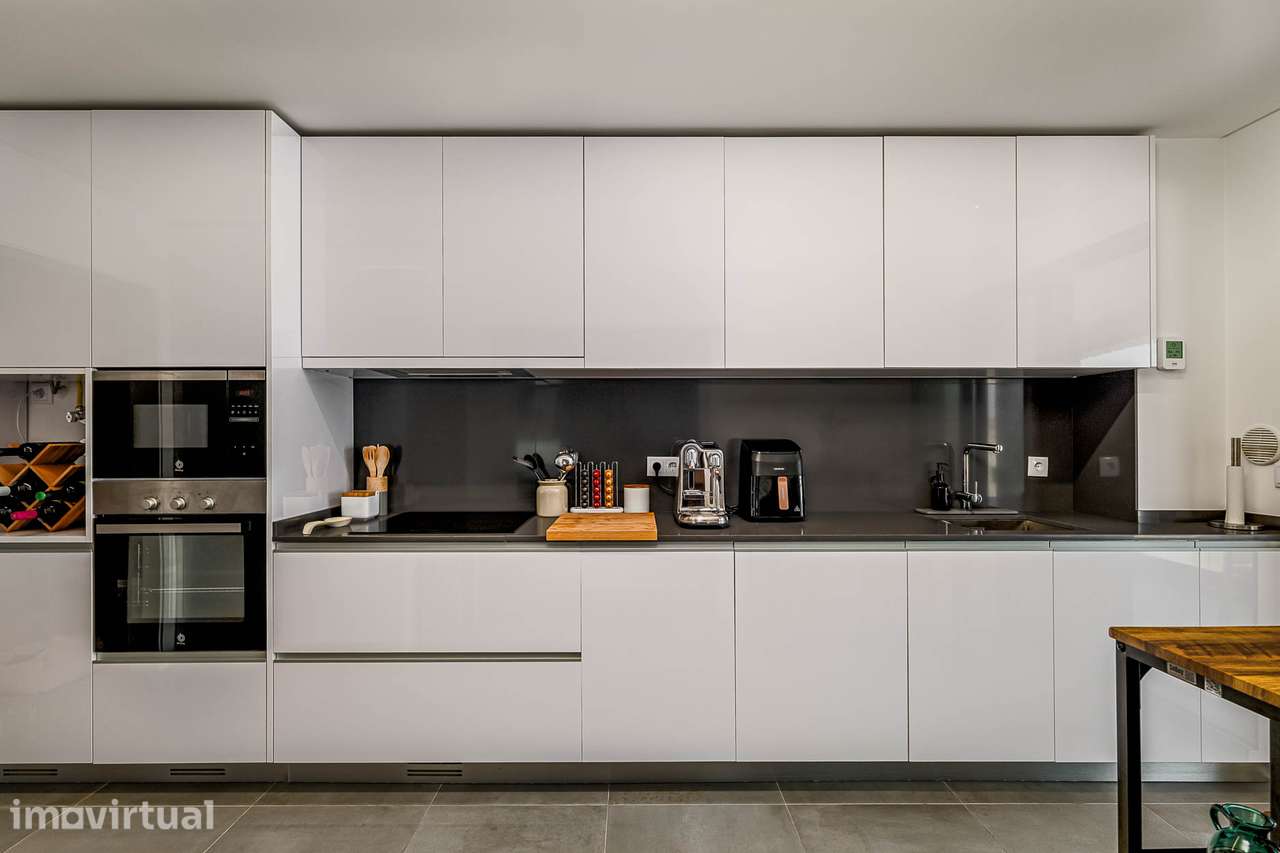 T4 moderno com garagem na urbanização SkyCity, Serra de Carnaxide - Grande imagem: 4/40