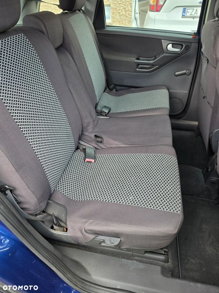 Opel Meriva - 22