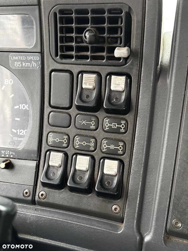Scania 124C 400 4x4 Kiper - 8