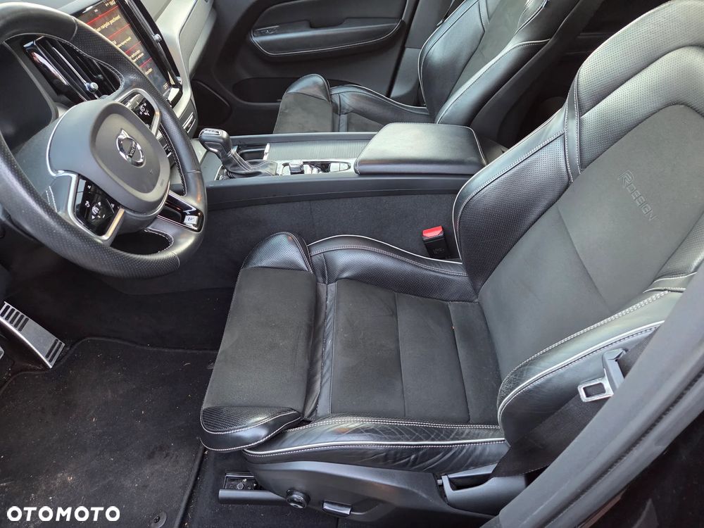 Volvo XC 60 D4 AWD Geartronic RDesign - 9