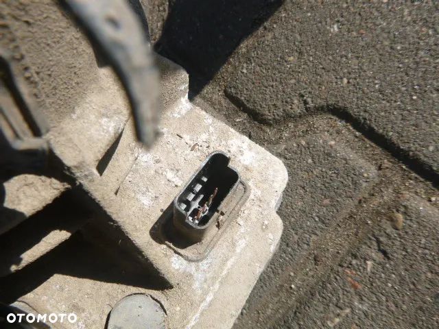 ELEKTRYCZNA POMPA WSPOMAGANIA CITROEN C4 PICASSO - 2