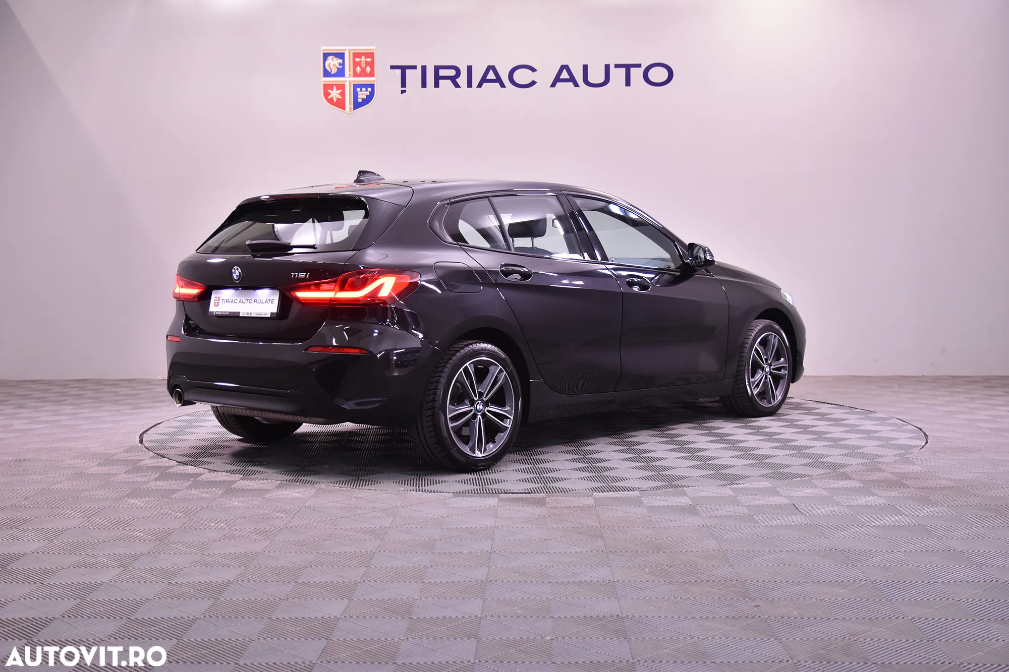 BMW Seria 1 118i Aut. - 5