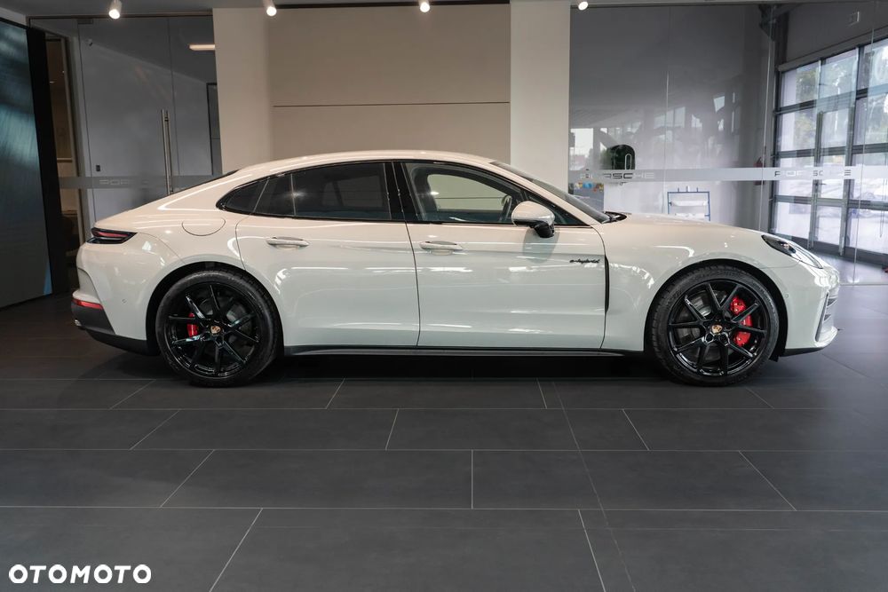 Porsche Panamera - 8