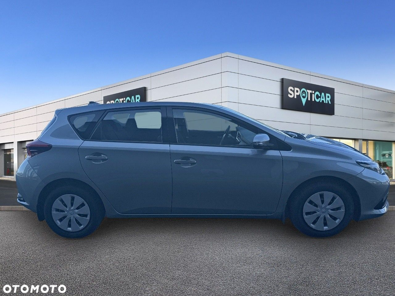 Toyota Auris - 4
