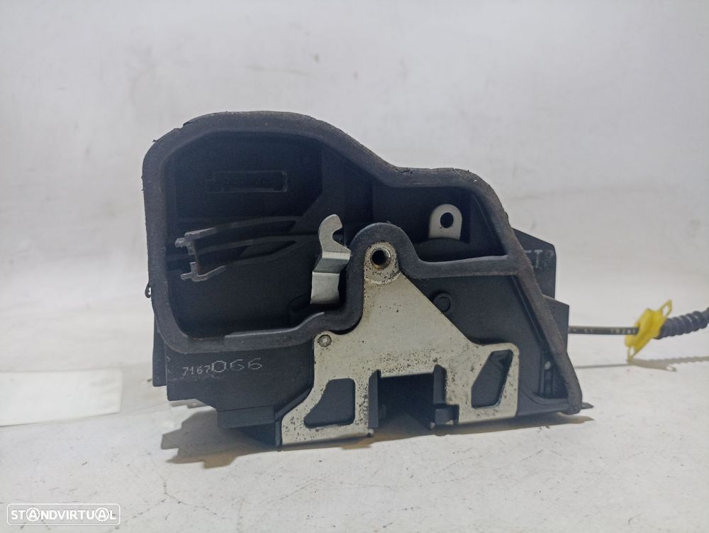 Fechadura / fecho porta frente direito BMW 5 (E60) - 2