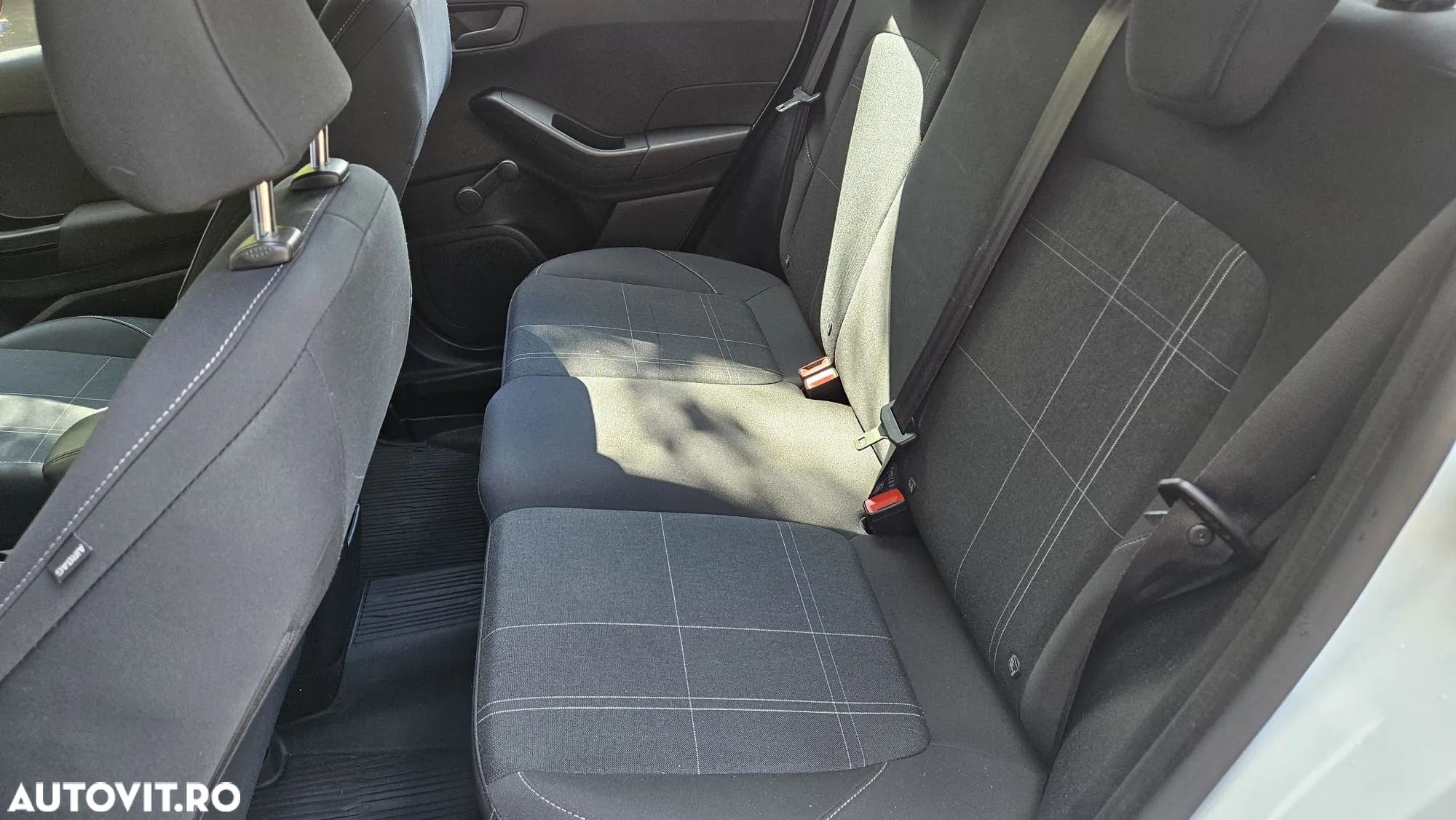Ford Fiesta 1.5 TDCi Active II - 23
