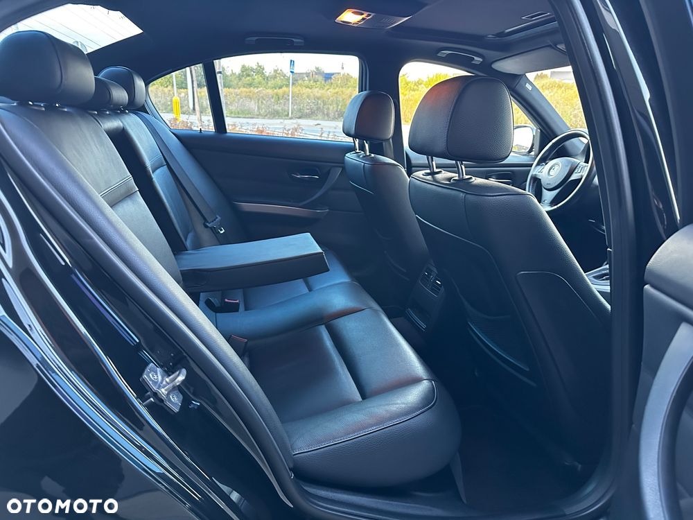 BMW Seria 3 335d - 15
