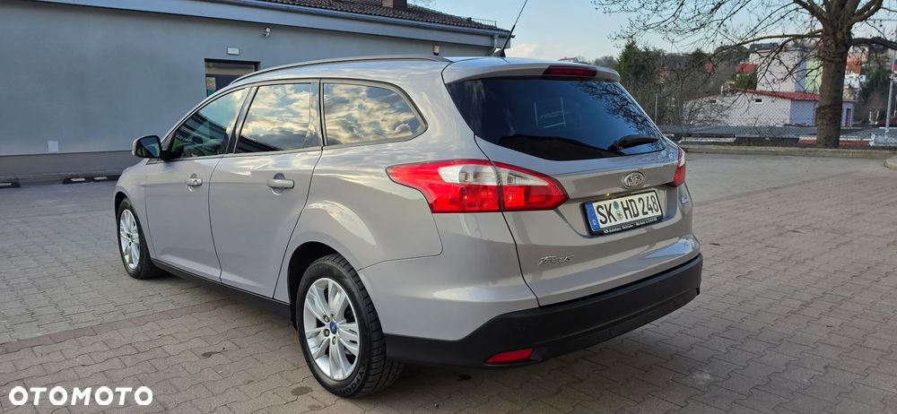 Ford Focus 1.6 TDCi DPF Start-Stopp-System SYNC Edition - 11