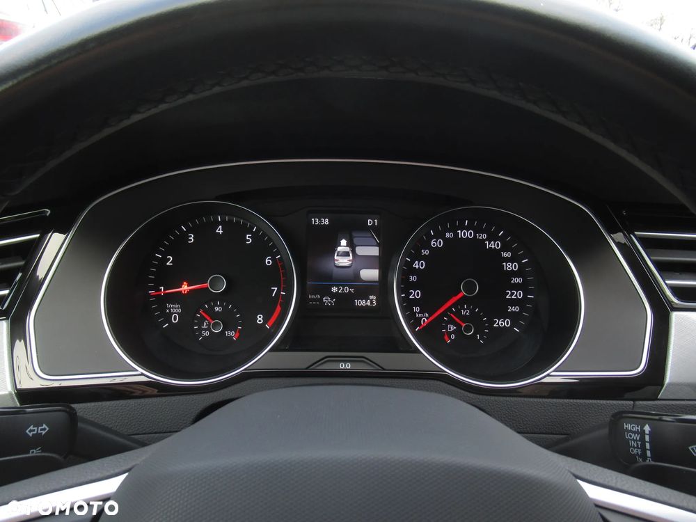 Volkswagen Passat 1.5 TSI EVO Business DSG - 37