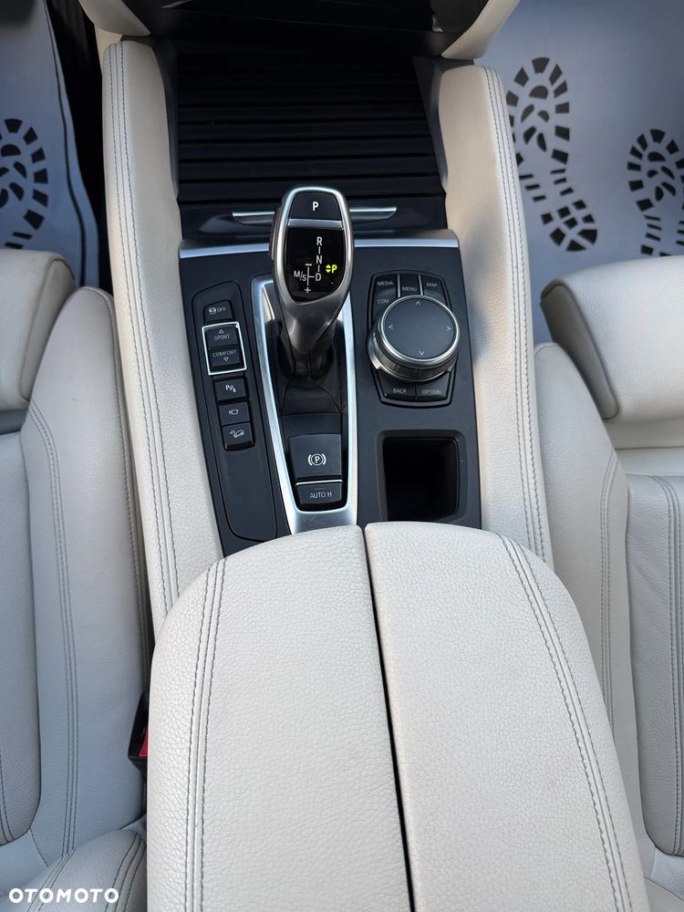 BMW X6 xDrive50i M Sport - 9