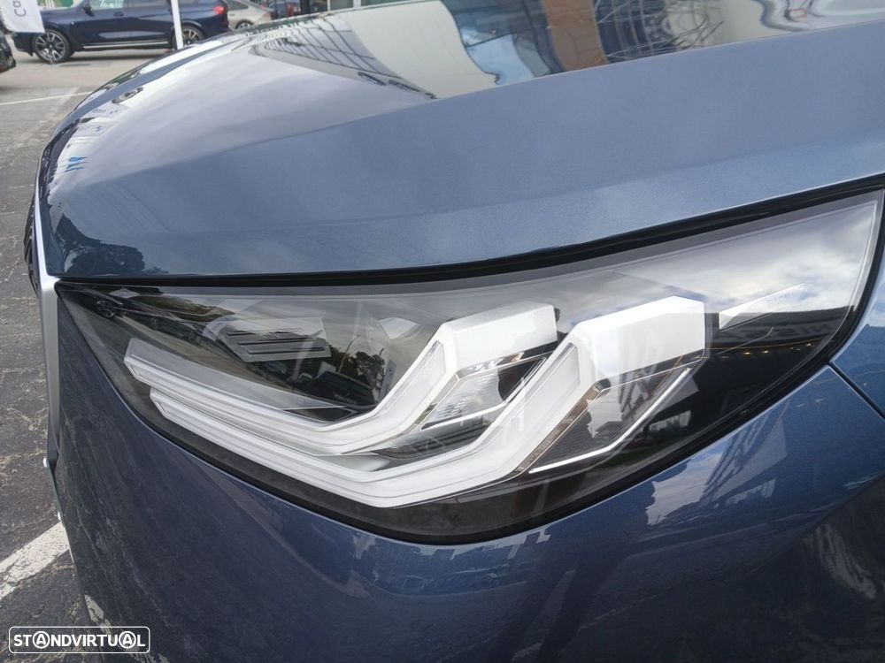 BMW X3 30 e xDrive Pack M Desportivo - 3