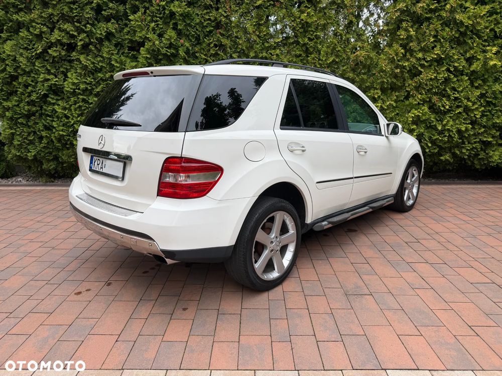 Mercedes-Benz ML 500 4-Matic - 7