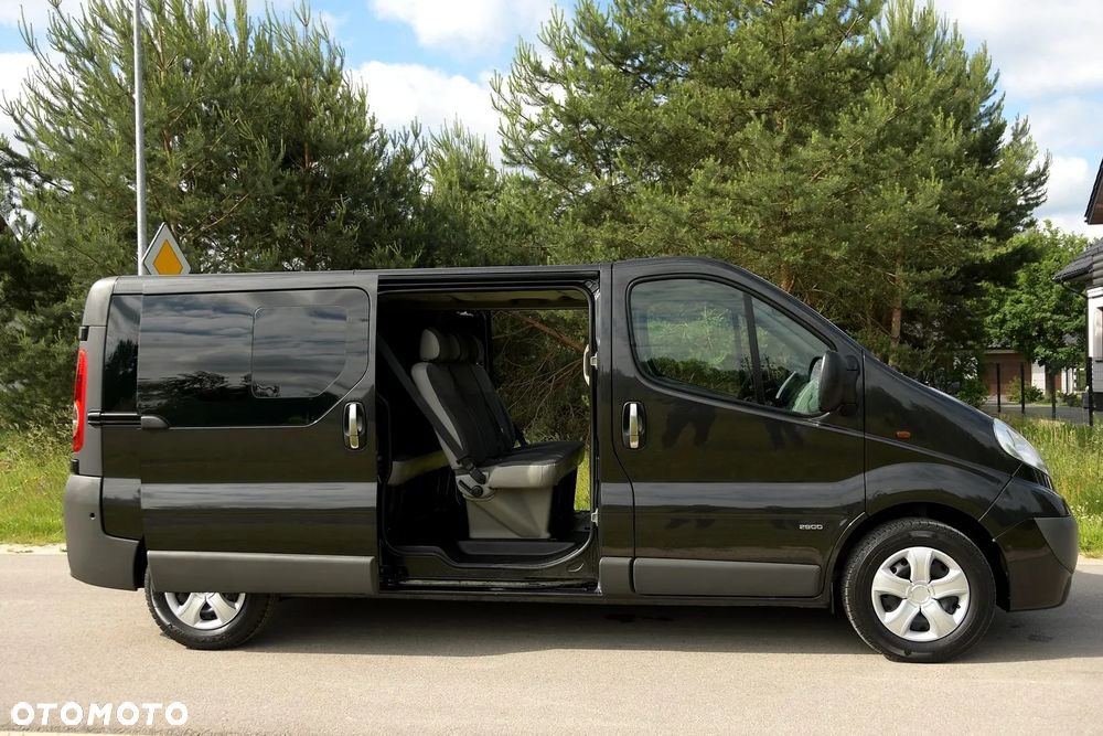 Opel Vivaro - 11
