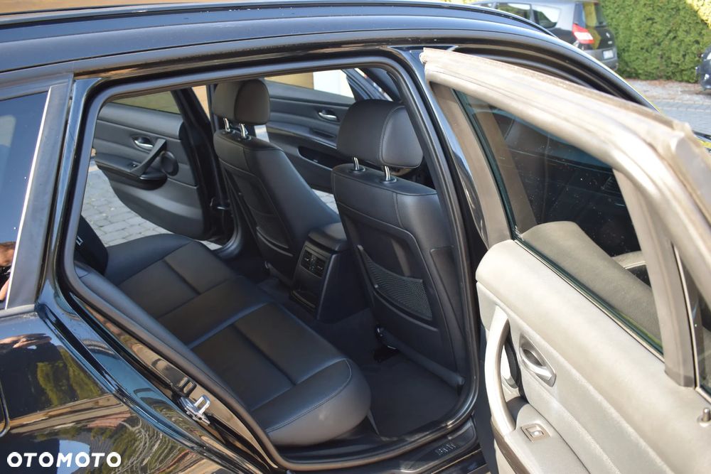 BMW Seria 3 - 25