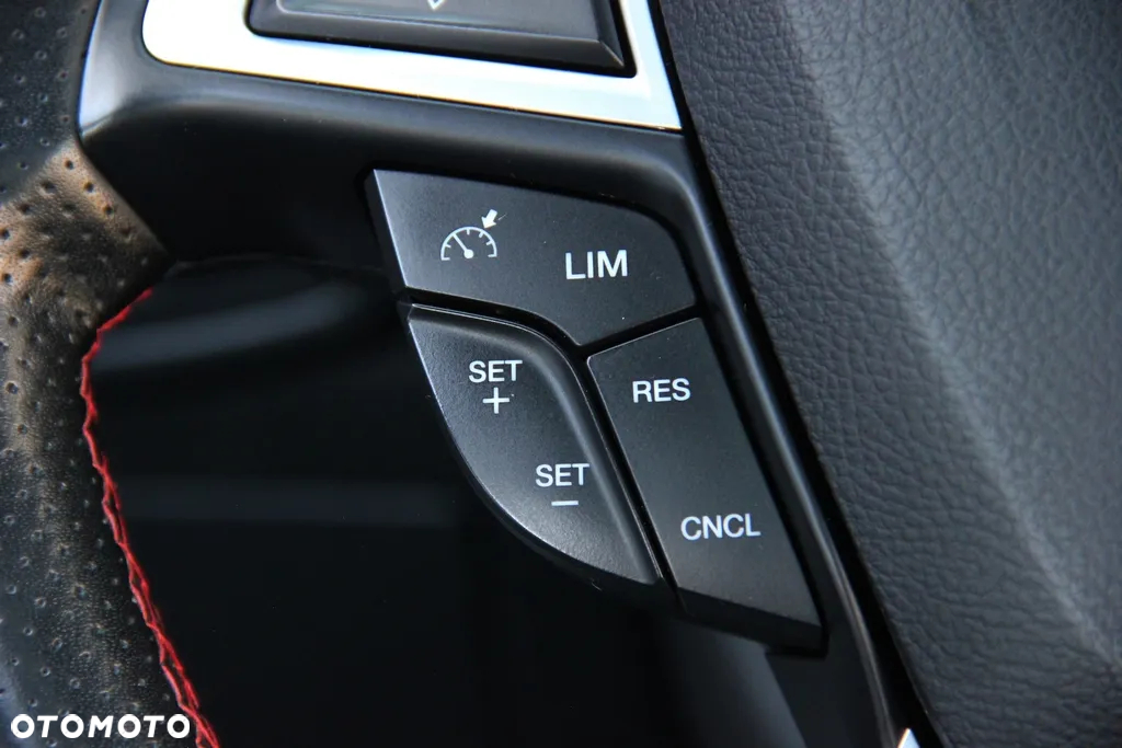 Ford S-Max 2.0 EcoBlue ST-Line - 28