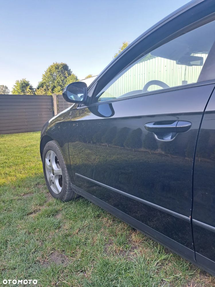 Volkswagen Passat - 3