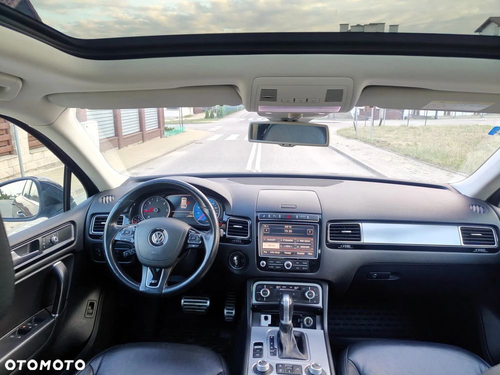 Volkswagen Touareg 3.0 V6 TDI BMT Perfectline R-Style - 28