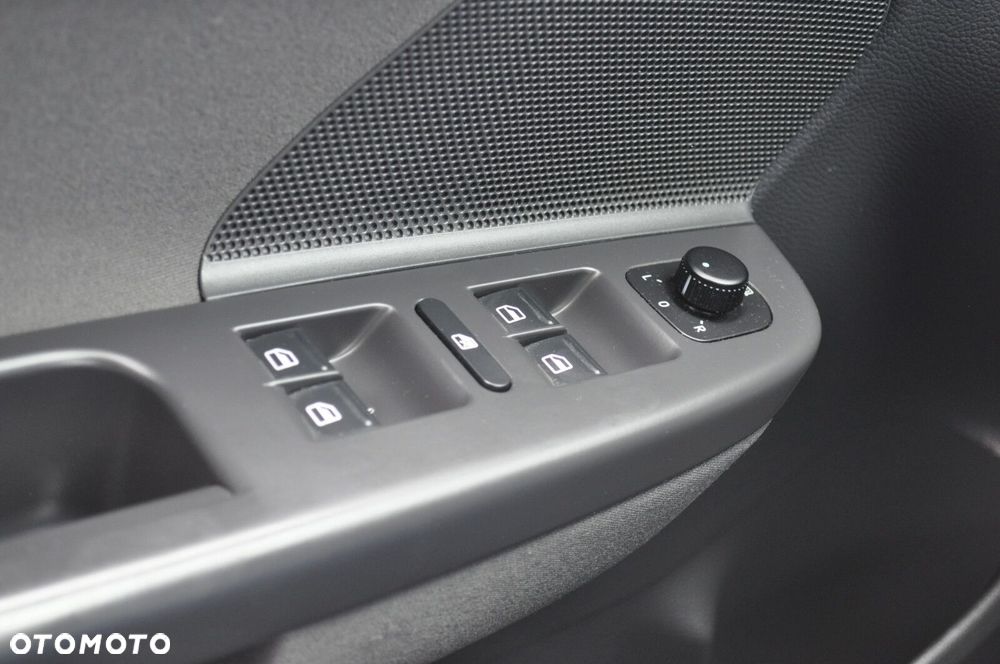 Volkswagen Golf - 13