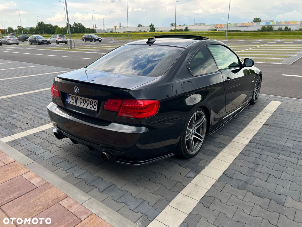 BMW Seria 3 330d Coupe M Sport Edition - 9