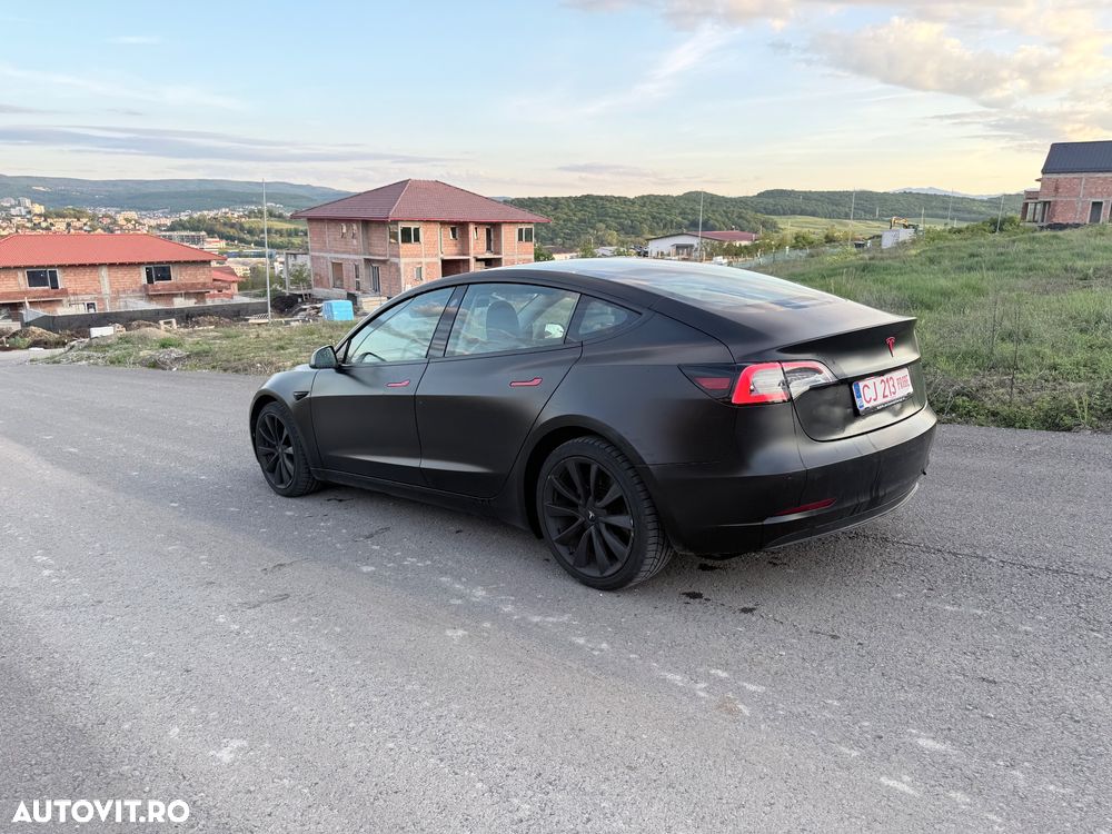 Tesla Model 3 Langstreckenbatterie Allradantrieb Dual Motor - 17