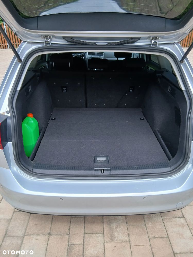Volkswagen Golf - 9