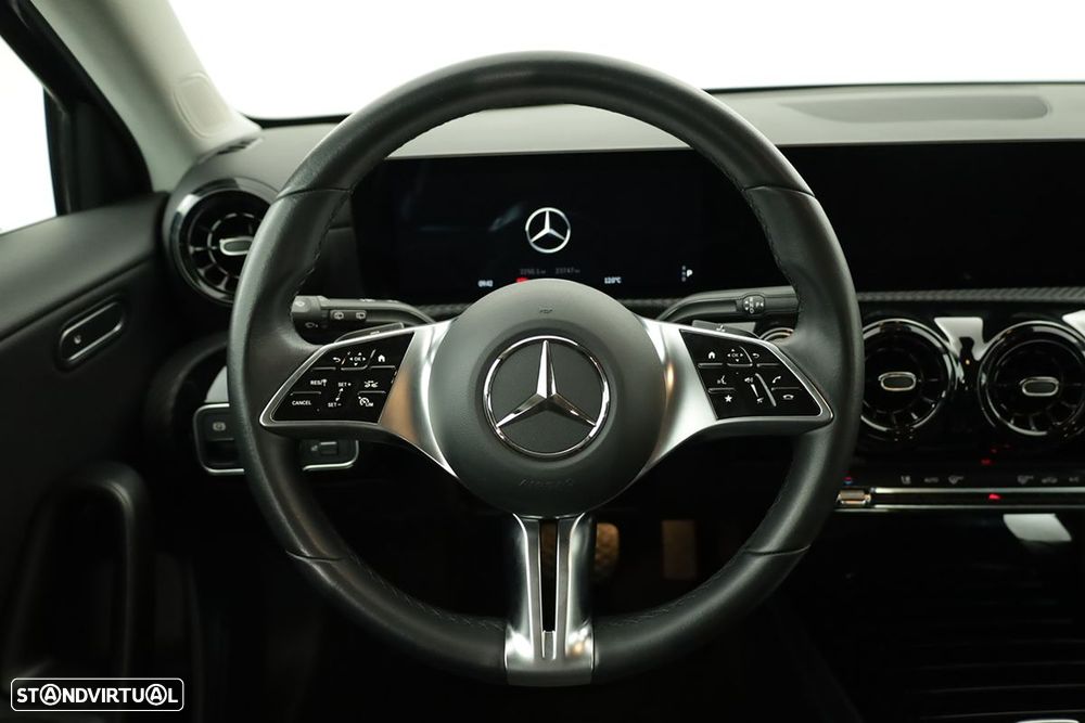 Mercedes-Benz A 200 Standard - 15