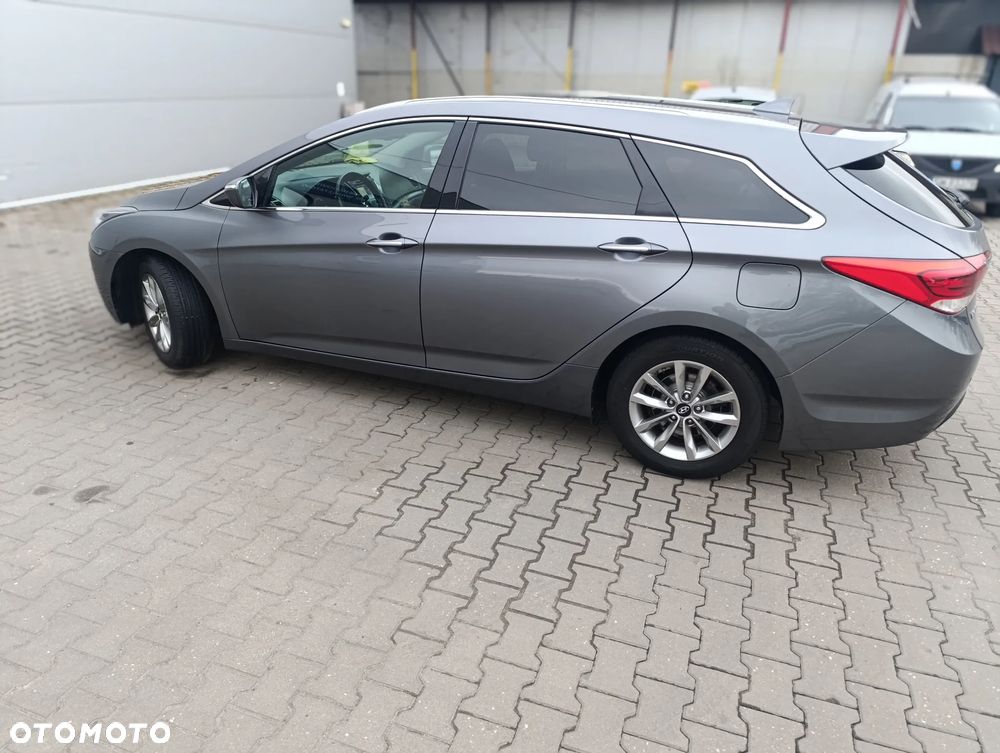 Hyundai i40 Kombi 1.7 CRDi DCT Trend - 16