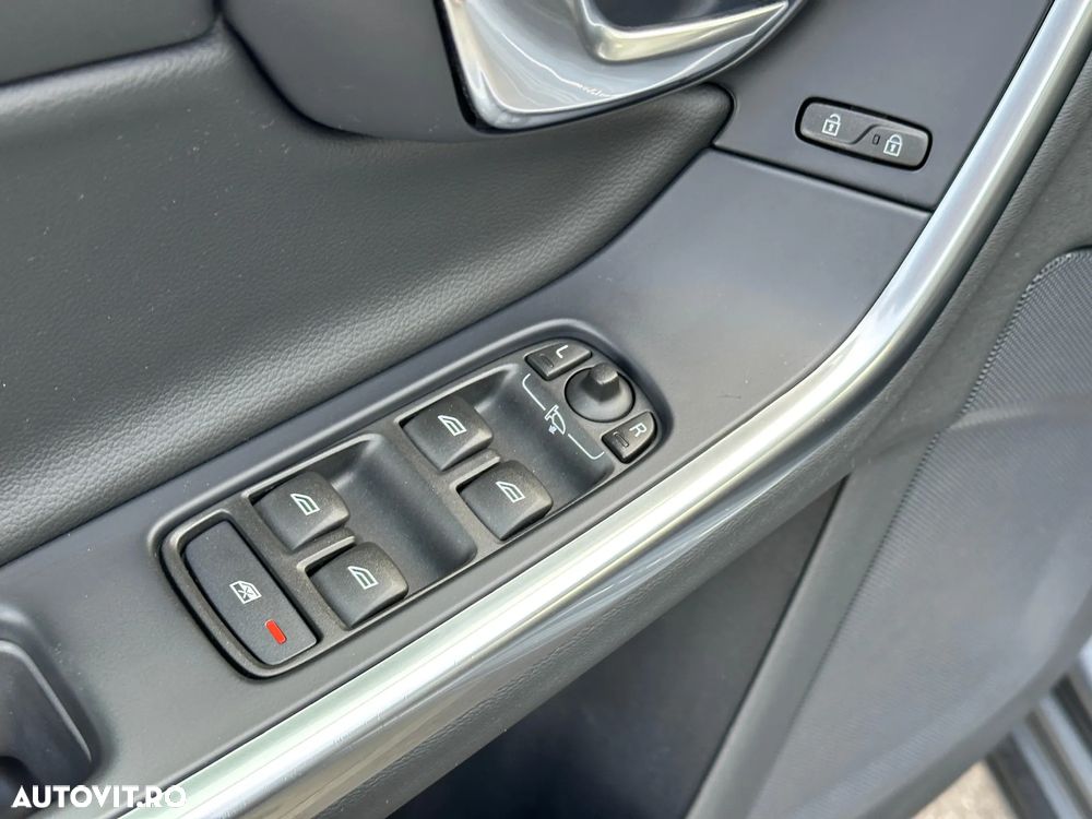 Volvo S60 D2 Geartronic Momentum - 23