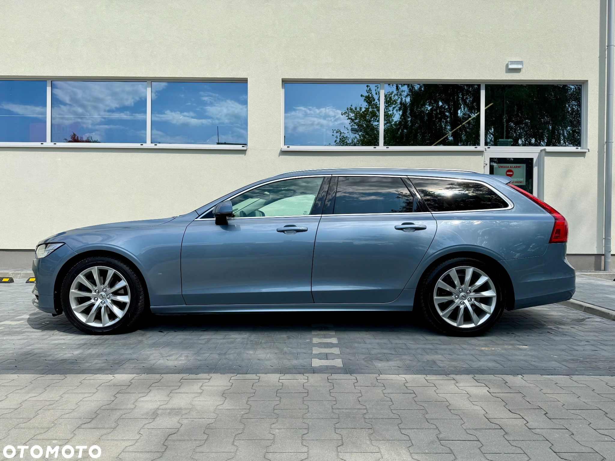 Volvo V90 D4 AWD Momentum - 6