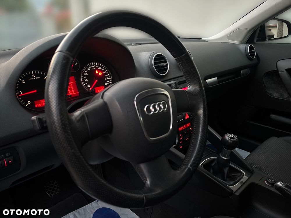 Audi A3 Sportback - 9