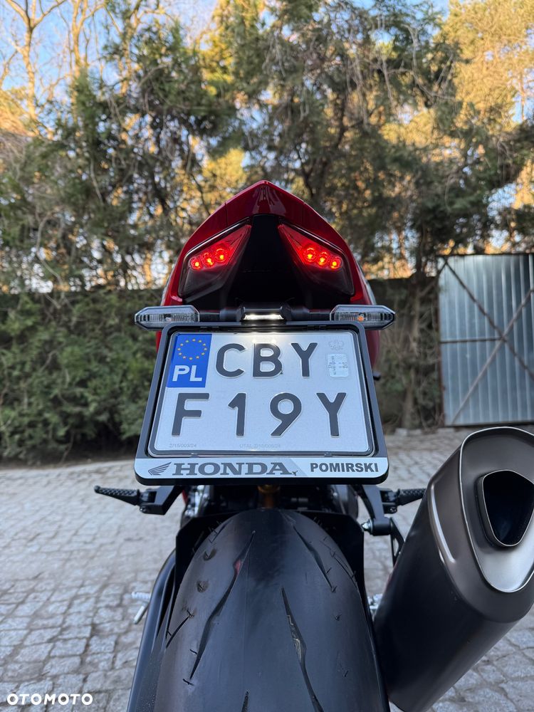 Honda CBR - 25