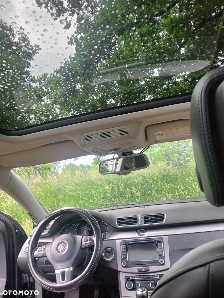 Volkswagen Passat - 5