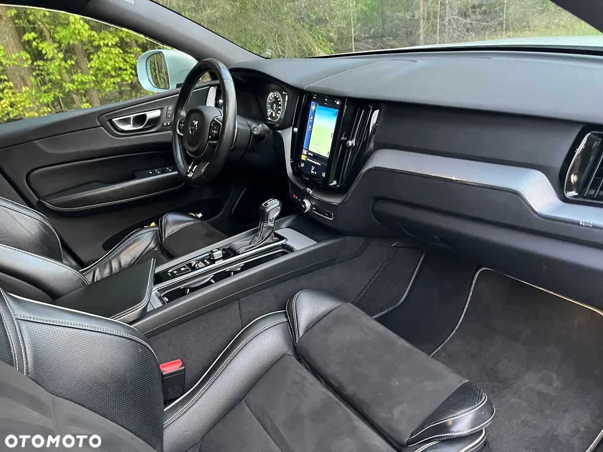 Volvo XC 60 D5 SCR AWD R-Design - 15