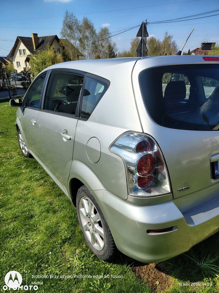 Toyota Corolla Verso - 5