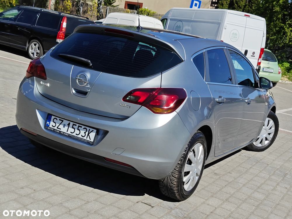 Opel Astra 1.7 CDTI Cosmo - 5
